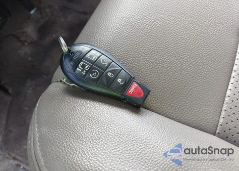 2014 Chrysler Town & Country Touring-L из США, поврежденный, VIN 2C4RC1CG1ER372344